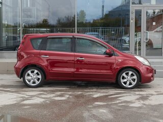 2011 Nissan Note I Рестайлинг, красный, 690000 рублей, вид 4