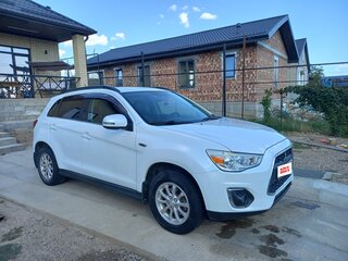 2013 Mitsubishi ASX I Рестайлинг, белый, 1300000 рублей, вид 4