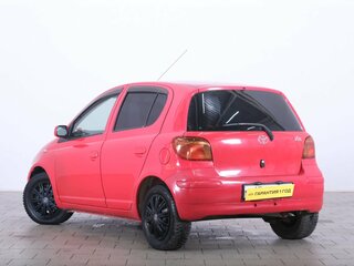 2002 Toyota Vitz I (P10), красный, 479000 рублей, вид 4