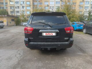 2010 Toyota Sequoia II, чёрный, 2500000 рублей, вид 3