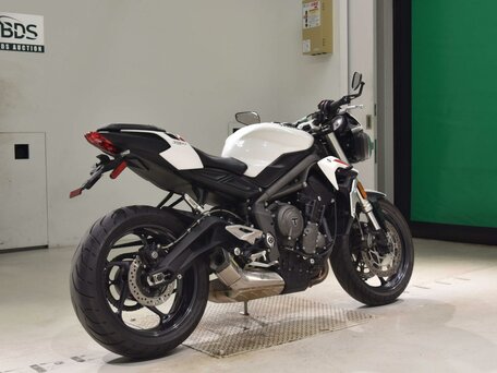 2020 Triumph Street Triple, белый, 799000 рублей, вид 5