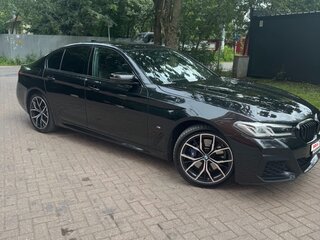 2020 BMW 5 серии 530d xDrive VII (G30/G31/G38) Рестайлинг, чёрный, 6900000 рублей, вид 4