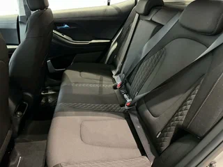 2025 Solaris HC, серебристый, 3565000 рублей, вид 5