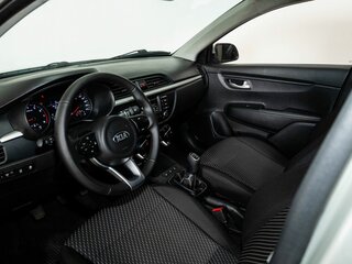 2018 Kia Rio IV, бежевый, 788000 рублей, вид 5