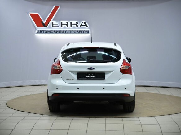 2011 Ford Focus III, белый, 470000 рублей - вид 5