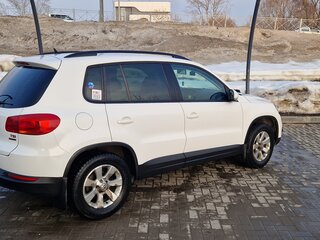 2013 Volkswagen Tiguan I Рестайлинг, белый, 1150000 рублей, вид 3