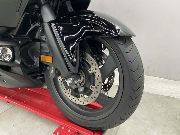 2013 Honda GL 1800 Gold Wing, чёрный, 1250000 рублей - вид 9