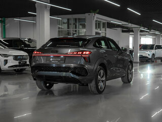 2026 Audi Q3 TFSI III (FJ), серый, 7250000 рублей, вид 5