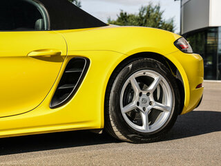 2020 Porsche Boxster IV 718 (982), жёлтый, 8722989 рублей, вид 4