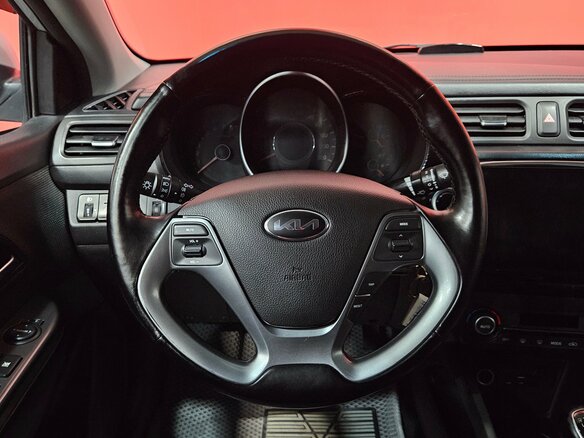 2015 Kia Rio III Рестайлинг, серебристый, 990000 рублей - вид 12