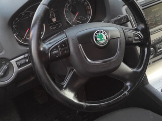 2011 Skoda Octavia II (A5) Рестайлинг, серый, 500000 рублей, вид 3
