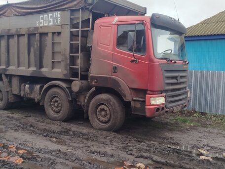 2008 Sinotruk Hania 8x4, красный, 2200000 рублей, вид 5