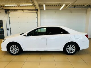 2012 Toyota Camry VII (XV50), белый, 1599900 рублей, вид 3