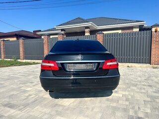 2009 Mercedes-Benz E-Класс 200 5G-Tronic IV (W212, S212, C207), чёрный, 1240000 рублей, вид 4