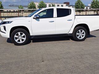 2022 Mitsubishi L200 V Рестайлинг, белый, 2500000 рублей, вид 3