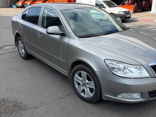 2010 Skoda Octavia II (A5) Рестайлинг, серый, 550000 рублей, вид 1