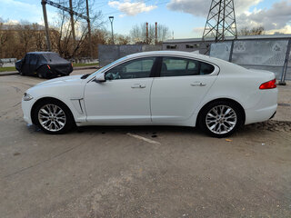 2012 Jaguar XF I Рестайлинг, белый, 1550000 рублей, вид 3