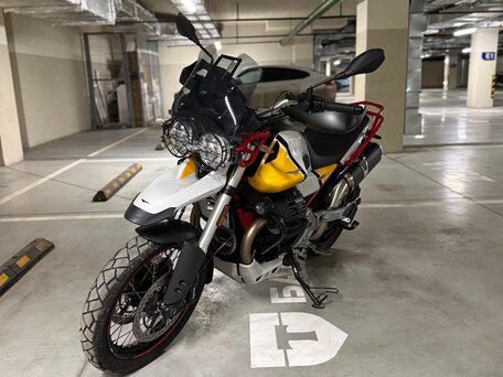 2020 Moto Guzzi V85 TT, белый, 795000 рублей, вид 4