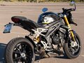 2021 Triumph Speed Triple, чёрный, 1200000 рублей - вид 1