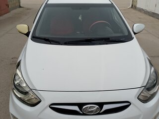 2014 Hyundai Solaris I, белый, 800000 рублей, вид 1