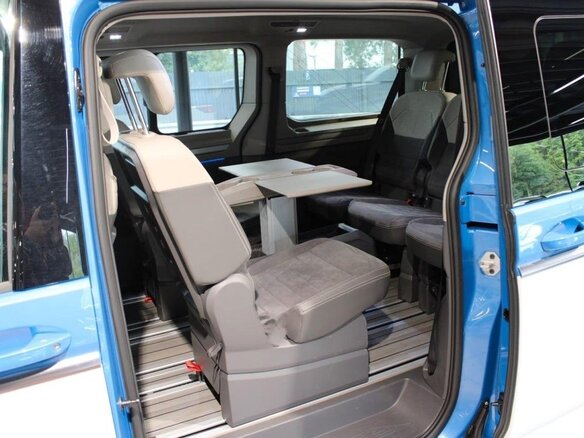 2023 Volkswagen Multivan Long T7, белый, 5320000 рублей - вид 12