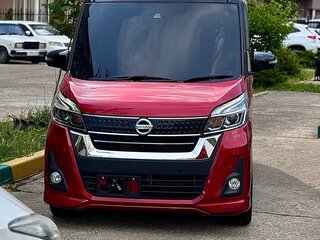 2018 Nissan Dayz Roox I Рестайлинг, красный, 850000 рублей, вид 3