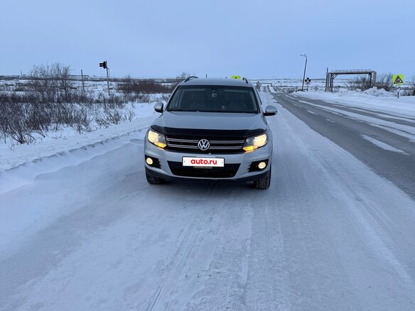 2011 Volkswagen Tiguan I Рестайлинг, серебристый, 1150000 рублей - вид 1