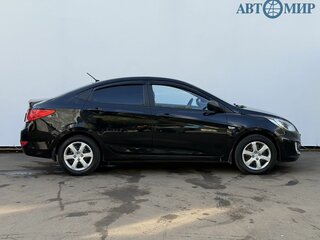2013 Hyundai Solaris I, чёрный, 750000 рублей, вид 4