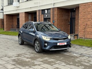 2019 Kia Stonic I, синий, 1690000 рублей, вид 1