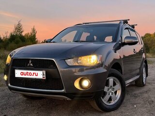2011 Mitsubishi Outlander II Рестайлинг, серый, 1070000 рублей, вид 2