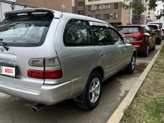 1999 Toyota Corolla VII (E100), серебристый, 300000 рублей, вид 3