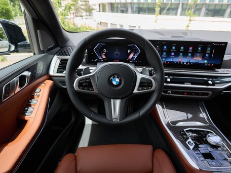 2025 BMW X5 40i IV (G05/G18) Рестайлинг, чёрный, 13900000 рублей, вид 2