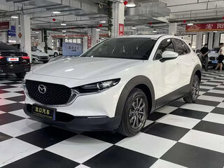 2023 Mazda CX-30 I, белый, 1700000 рублей, вид 3