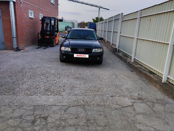 1999 Audi A4 I (B5) Рестайлинг, чёрный, 550000 рублей