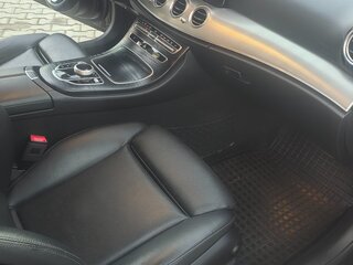 2017 Mercedes-Benz E-Класс 200 V (W213, S213, C238), чёрный, 2500000 рублей, вид 4