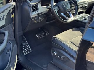 2018 Audi Q7 II (4M), чёрный, 4600000 рублей, вид 4