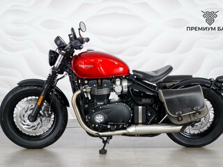 2024 Triumph Bonneville Bobber, красный, 1499000 рублей, вид 2