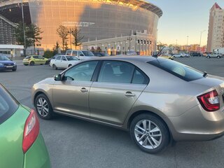 2018 Skoda Rapid I Рестайлинг, бежевый, 1500000 рублей, вид 3