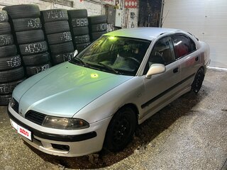 2002 Mitsubishi Carisma I Рестайлинг, серебристый, 350000 рублей, вид 2
