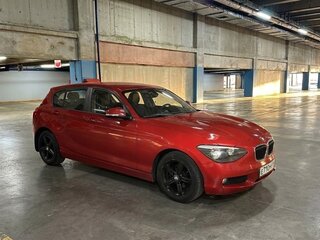 2013 BMW 1 серии 116i II (F20/F21), красный, 1095000 рублей, вид 3
