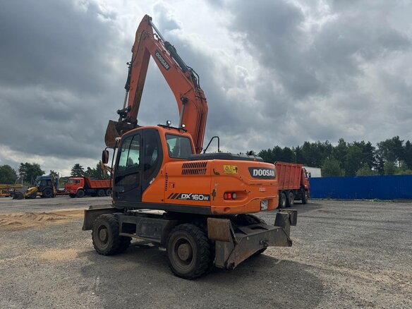 2023 Doosan DX160W, оранжевый, 7675000 рублей - вид 3