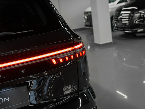 2026 Geely Monjaro (Xingyue L) I Рестайлинг 2 (China Market), чёрный - вид 35