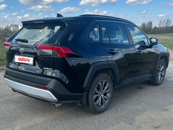 2024 Toyota RAV4 V (XA50), чёрный - вид 3