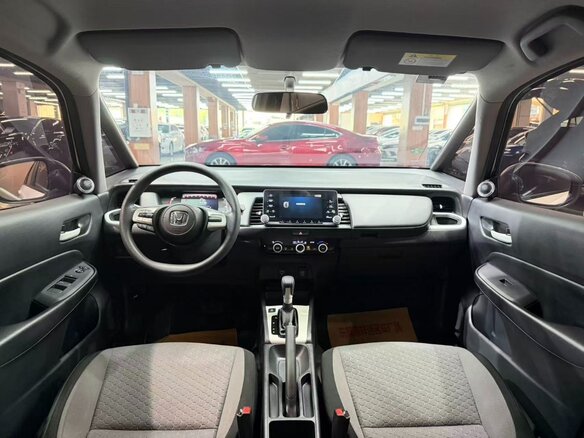 2022 Honda Fit RS IV Рестайлинг, белый - вид 10
