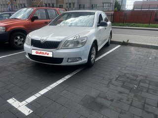 2012 Skoda Octavia II (A5) Рестайлинг, белый, 499000 рублей, вид 1