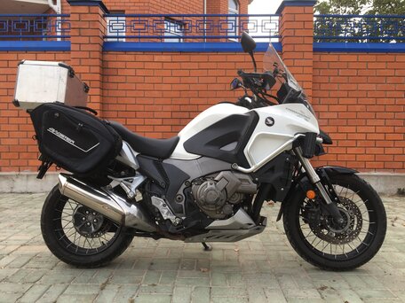 2012 Honda VFR 1200X (Crosstourer), белый, 890000 рублей, вид 3
