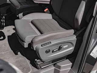 2026 Volkswagen Multivan Long T7, серый, 13690000 рублей, вид 3