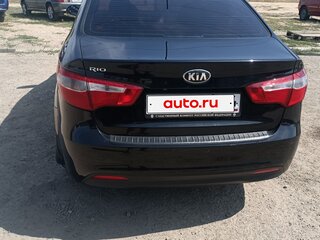 2014 Kia Rio 6-speed III, чёрный, 835000 рублей, вид 5