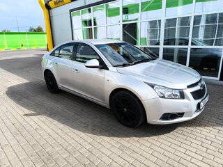2010 Chevrolet Cruze I, серебристый, 780000 рублей, вид 5