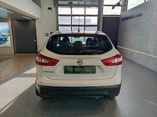 2014 Nissan Qashqai II, белый, 1075000 рублей, вид 5